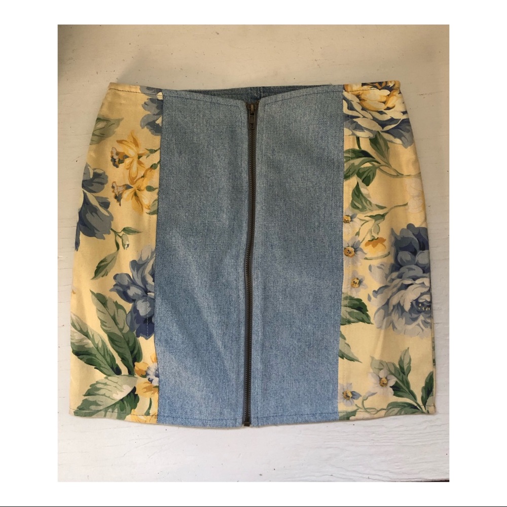 Urban Renewal Floral Zip Up Denim Skirt size M